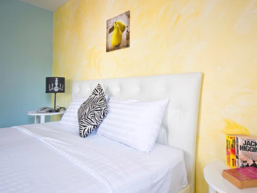 Oyo 345 The Click Guesthouse At Chalong Phuket Extérieur photo