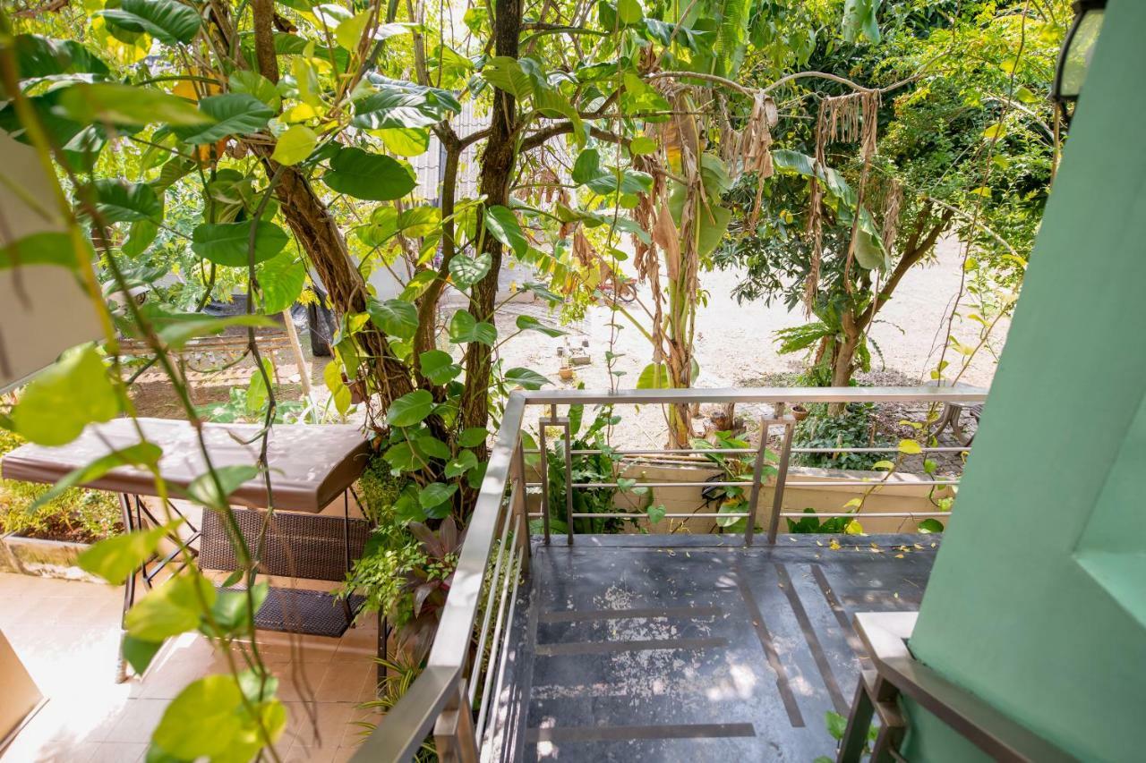 Oyo 345 The Click Guesthouse At Chalong Phuket Extérieur photo